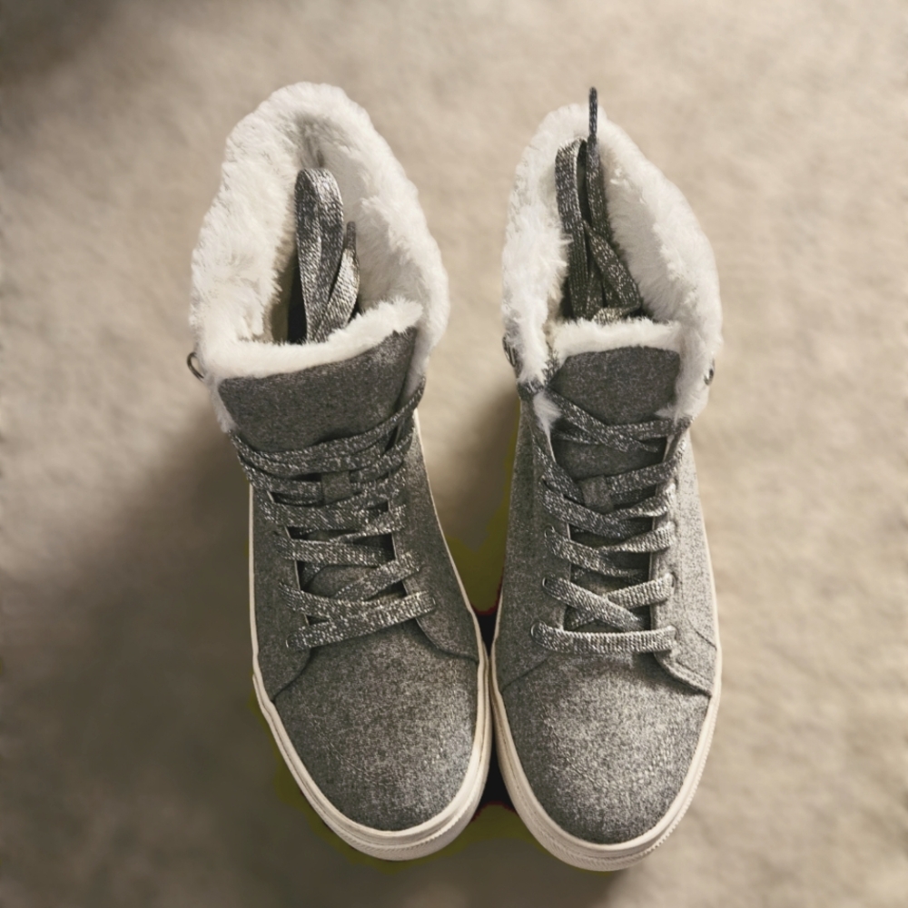Old Navy High top sneakers with fur trim (7)